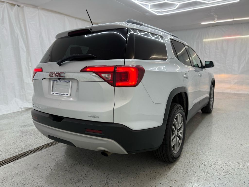 2018 GMC Acadia Image 3