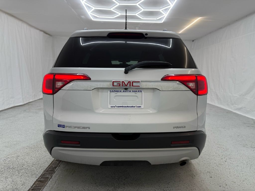 2018 GMC Acadia Image 4