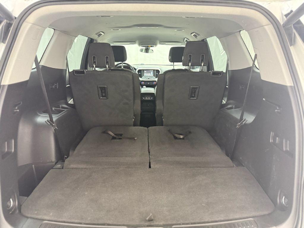 2018 GMC Acadia Image 29