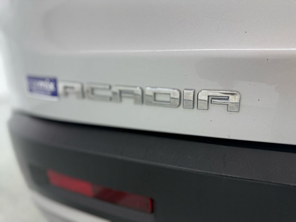 2018 GMC Acadia Image 41