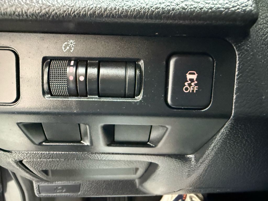 2016 Subaru Crosstrek Image 20