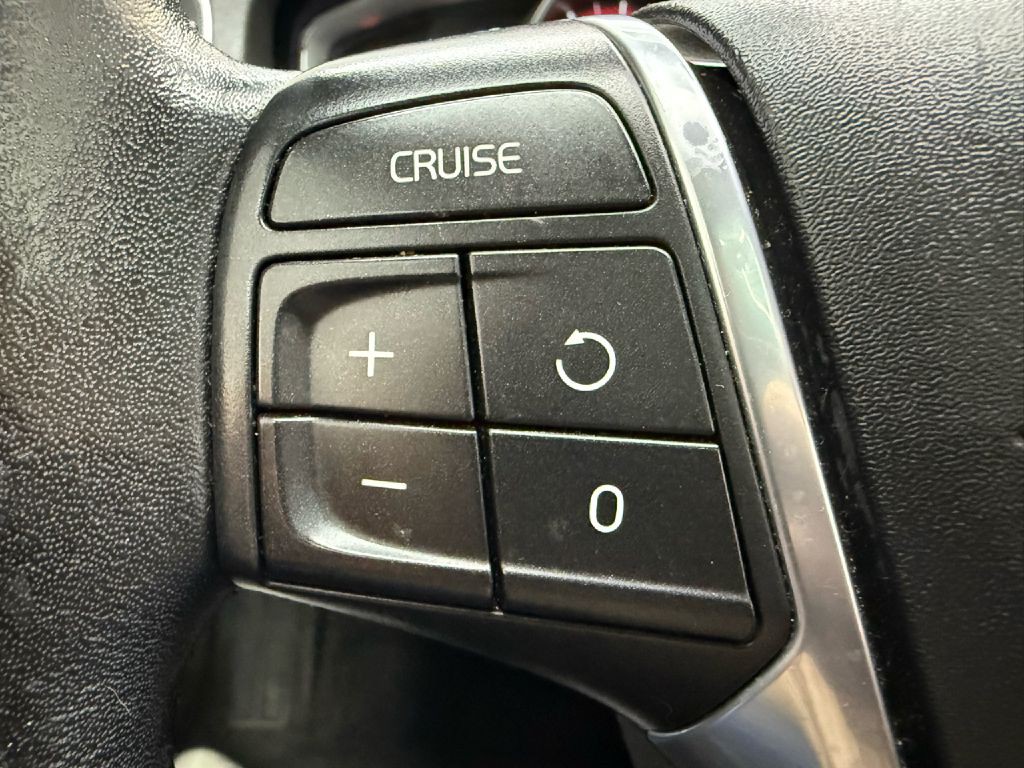 2016 Volvo V60 Image 13