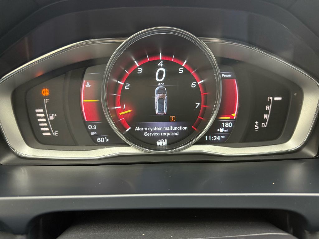 2016 Volvo V60 Image 15