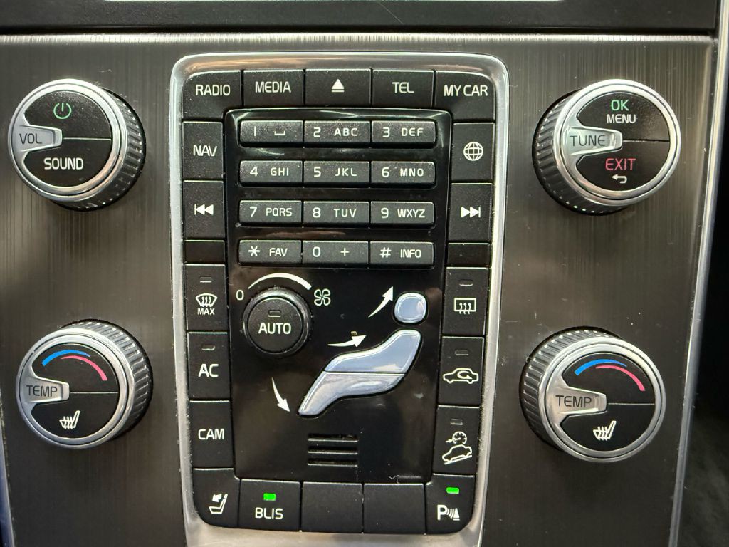 2016 Volvo V60 Image 18