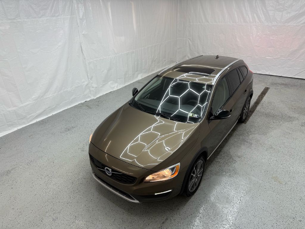 2016 Volvo V60 Image 32