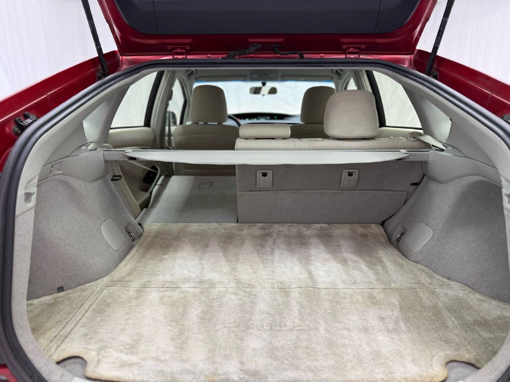 2013 Toyota Prius Image 22