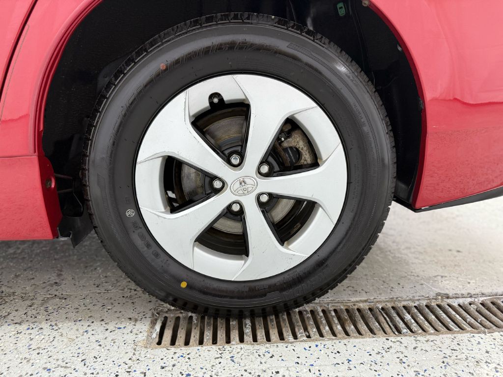 2013 Toyota Prius Image 26