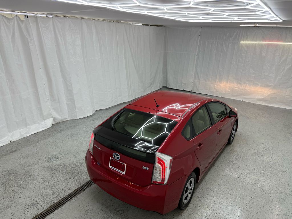 2013 Toyota Prius Image 30