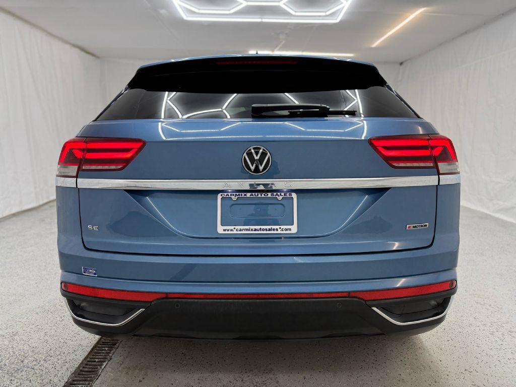 2020 Volkswagen Atlas Cross Sport Image 4