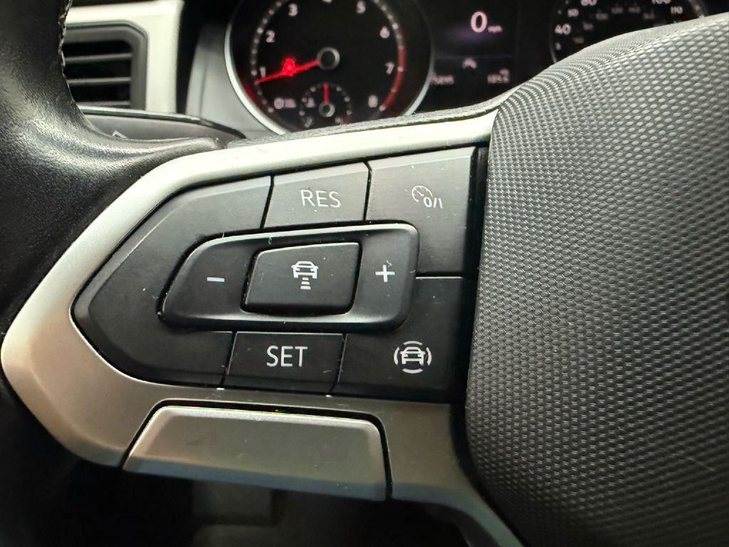 2020 Volkswagen Atlas Cross Sport Image 14