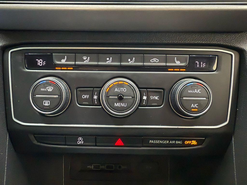 2020 Volkswagen Atlas Cross Sport Image 19
