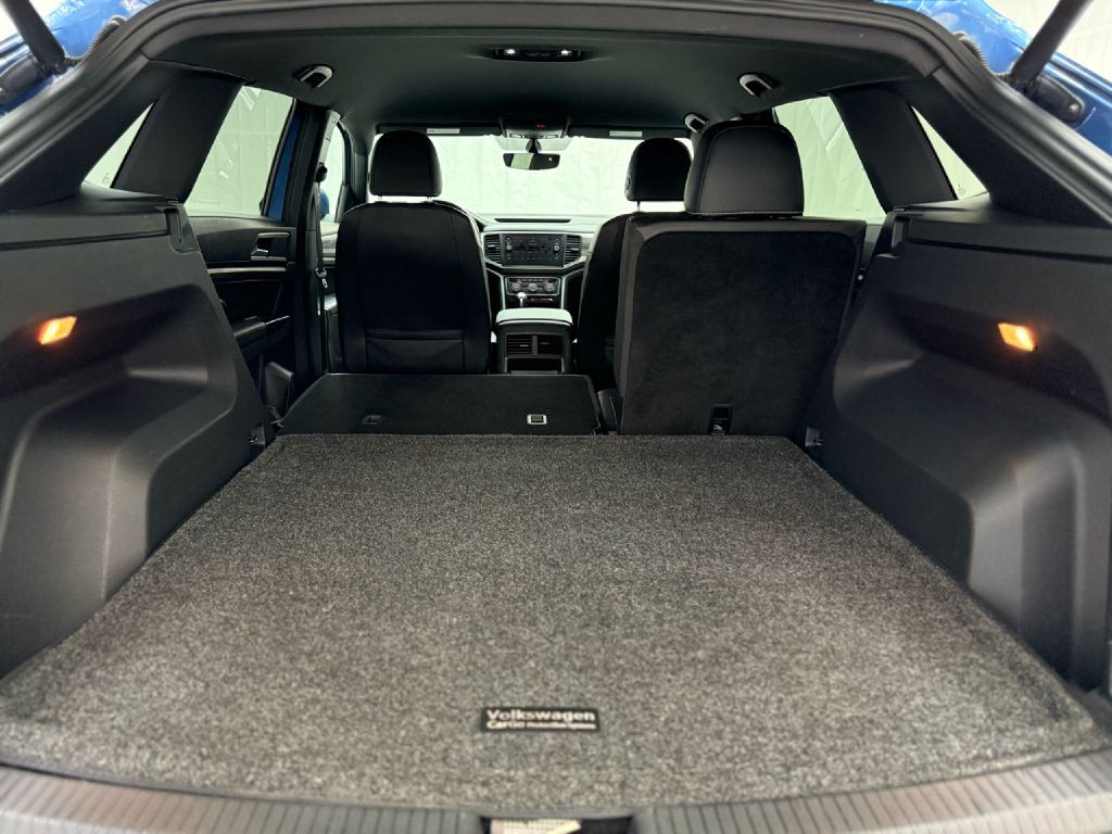 2020 Volkswagen Atlas Cross Sport Image 26