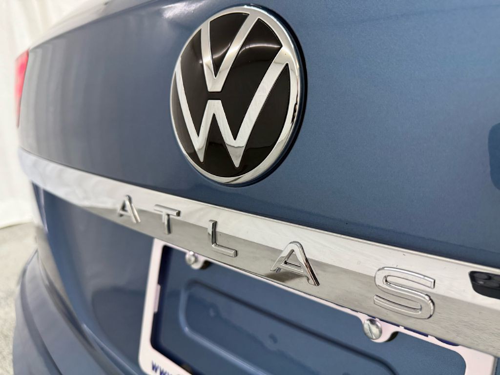 2020 Volkswagen Atlas Cross Sport Image 39