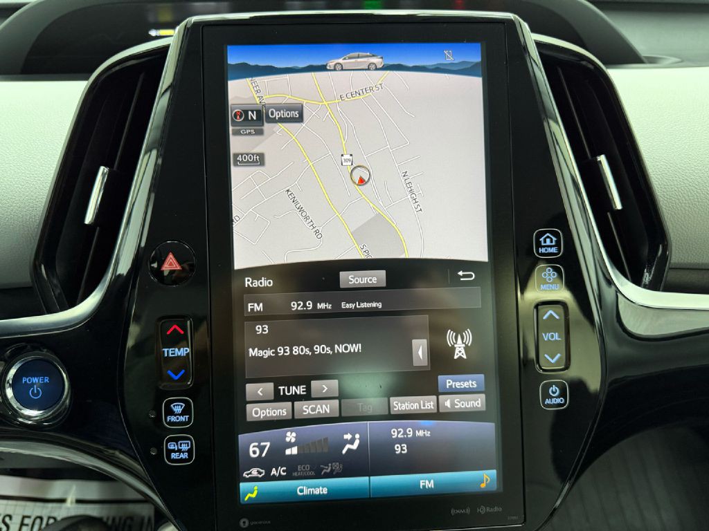 2017 Toyota Prius Image 16