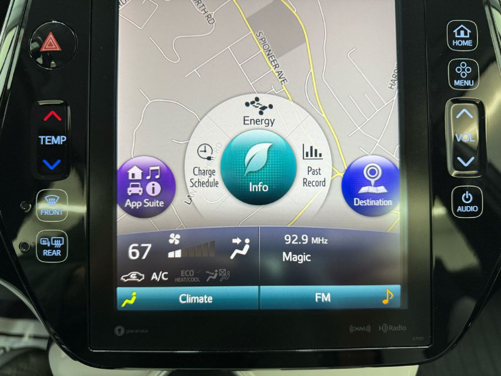2017 Toyota Prius Image 17