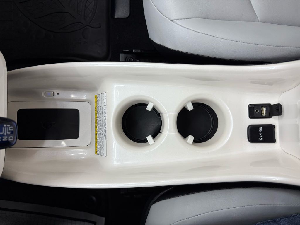 2017 Toyota Prius Image 19
