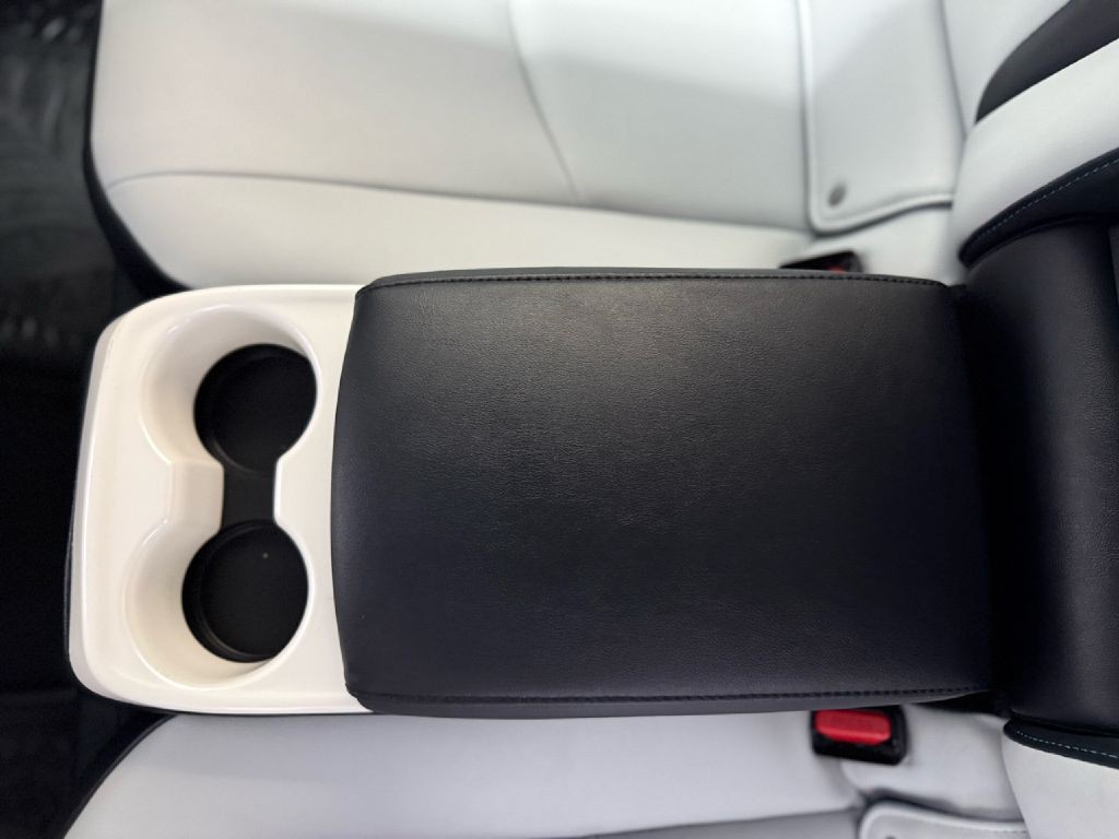 2017 Toyota Prius Image 22