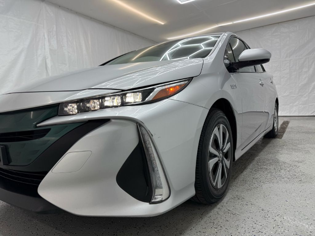 2017 Toyota Prius Image 30