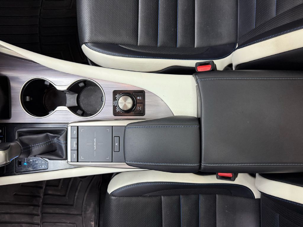 2021 Lexus RX Image 21