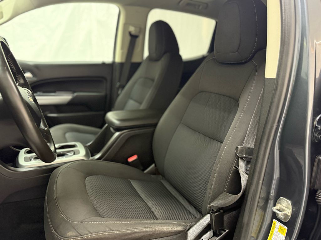2015 Chevrolet Colorado Image 9