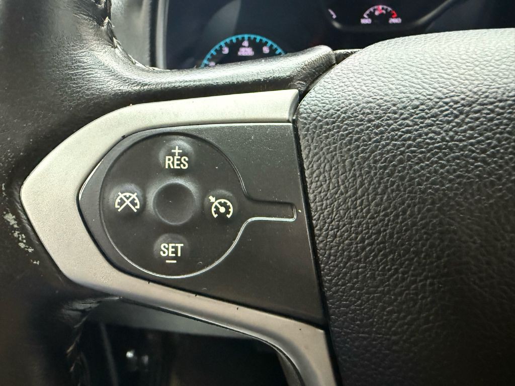 2015 Chevrolet Colorado Image 13