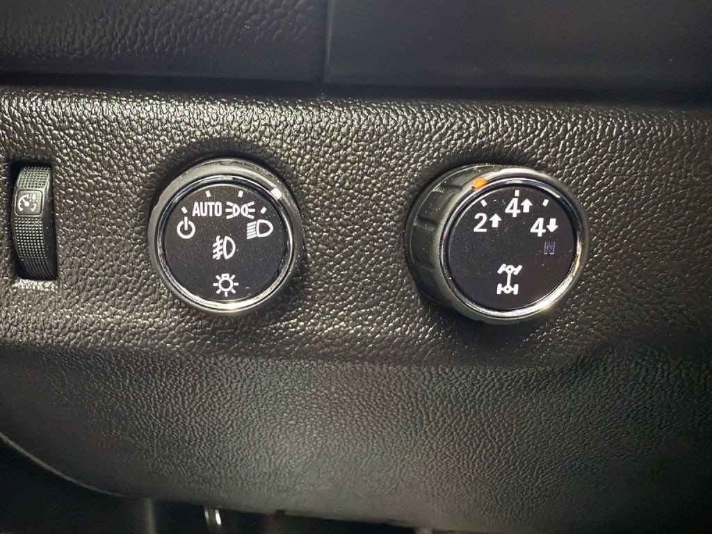 2015 Chevrolet Colorado Image 19