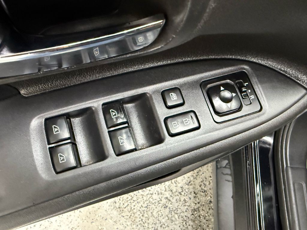 2019 Mitsubishi Outlander Image 11