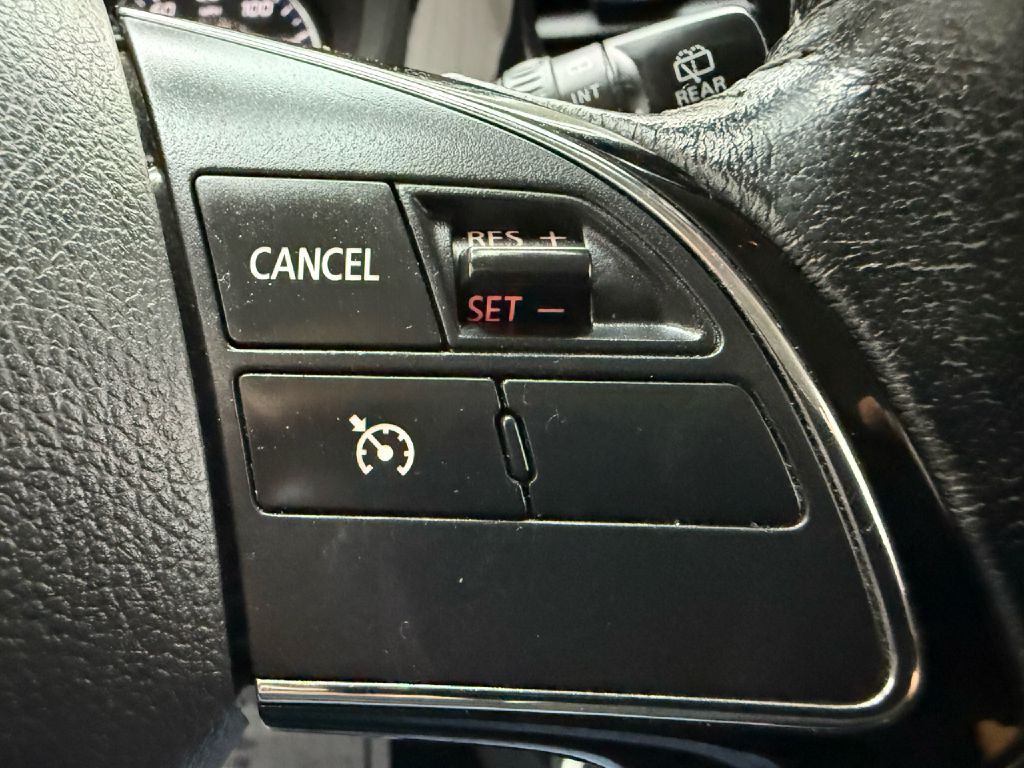 2019 Mitsubishi Outlander Image 14