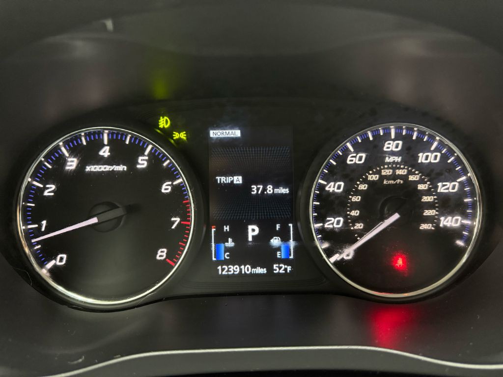 2019 Mitsubishi Outlander Image 15