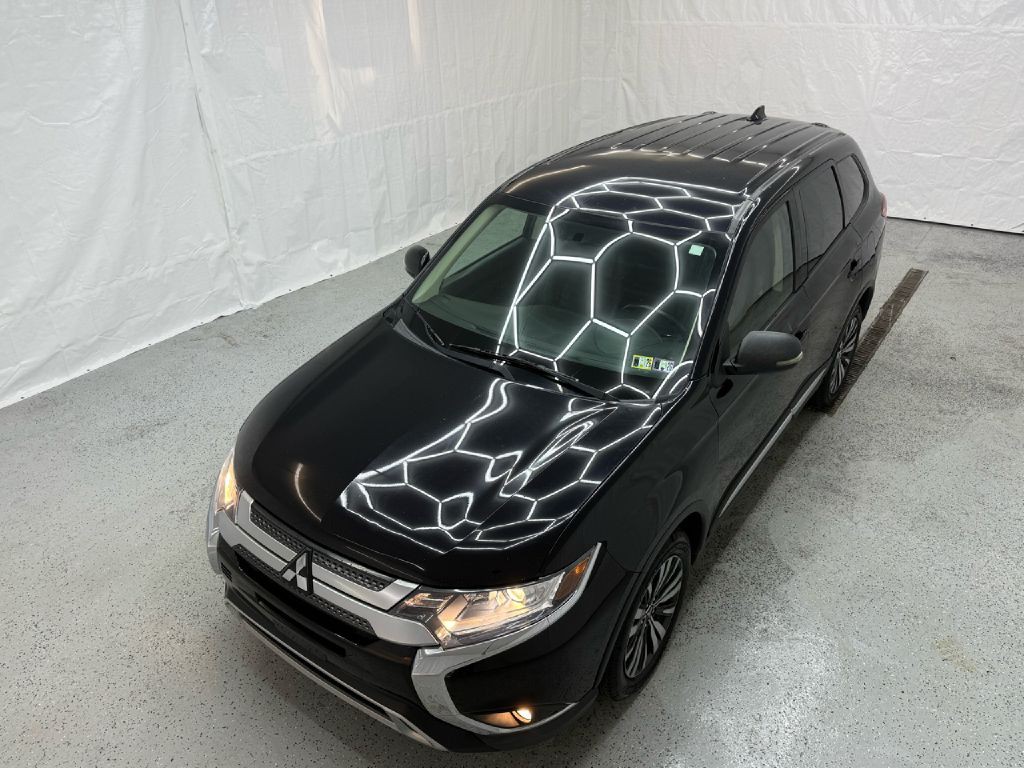 2019 Mitsubishi Outlander Image 33