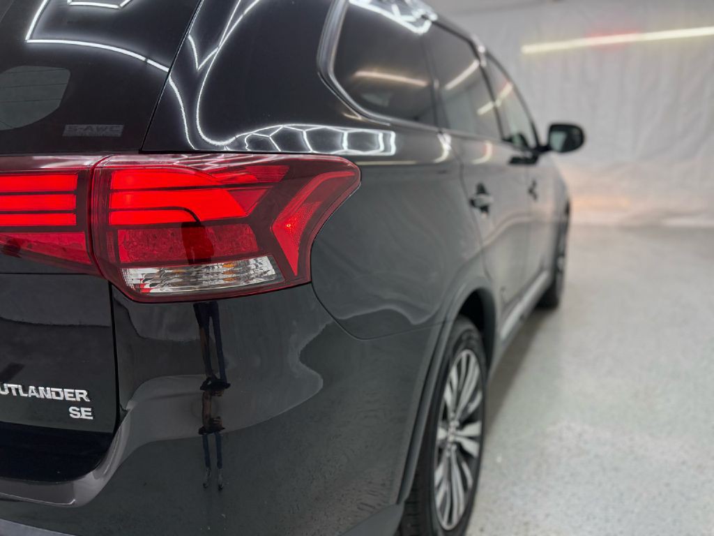 2019 Mitsubishi Outlander Image 37