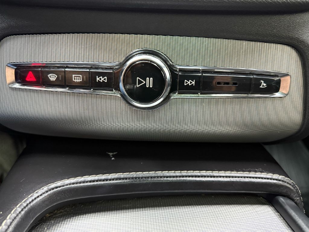 2016 Volvo XC90 Image 21