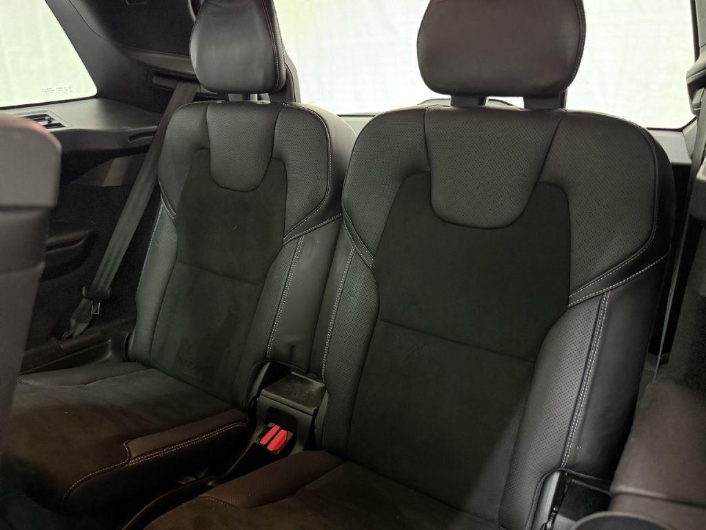 2016 Volvo XC90 Image 25