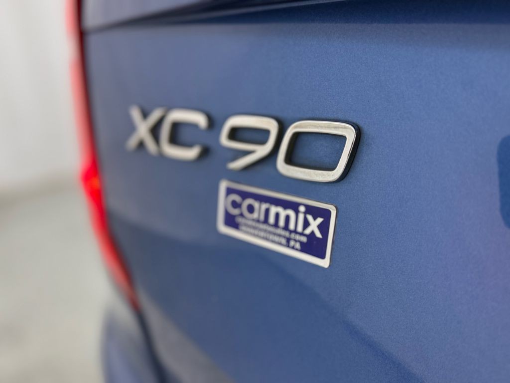 2016 Volvo XC90 Image 40