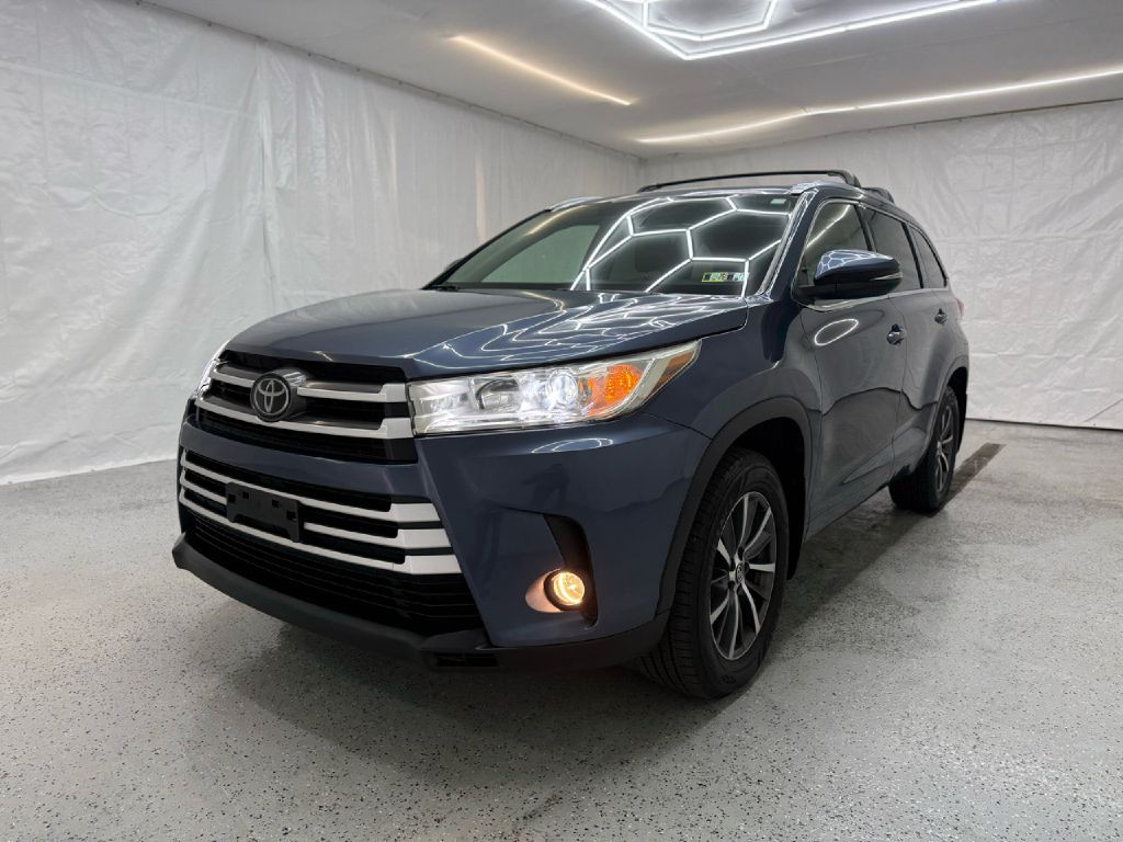 2017 Toyota Highlander Image 7