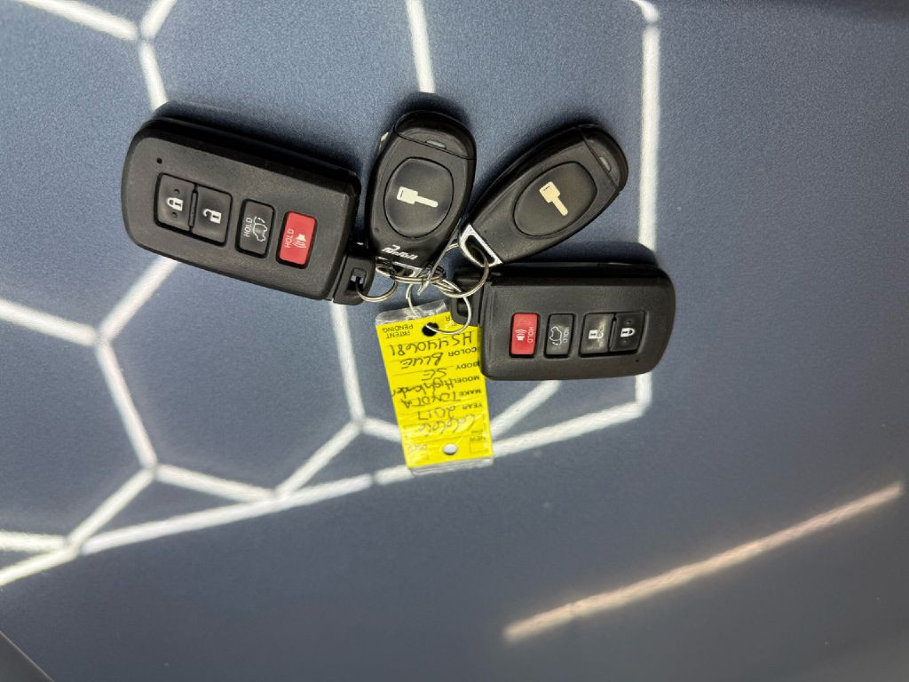 2017 Toyota Highlander Image 46