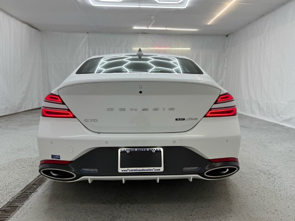 2022 Genesis G70 Image 4