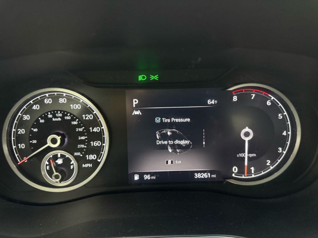 2022 Genesis G70 Image 17