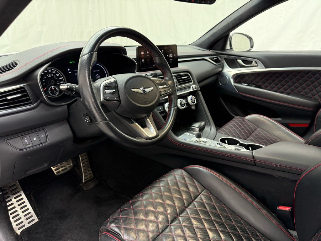 2022 Genesis G70 Image 46
