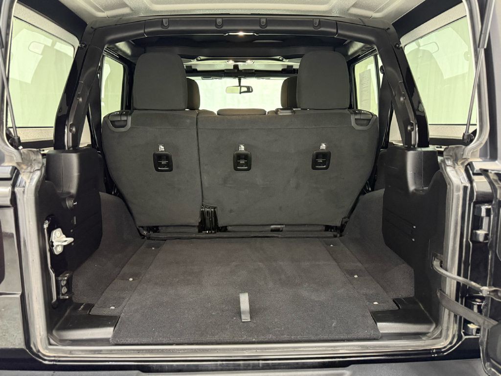 2020 Jeep Wrangler Unlimited Image 23