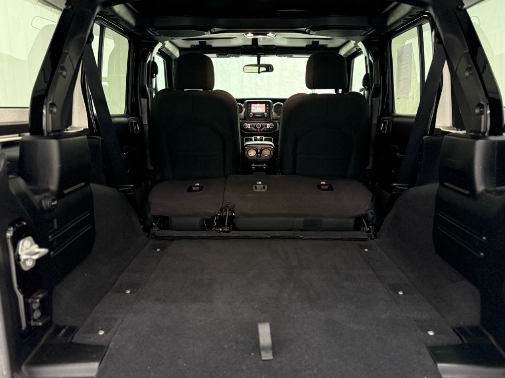 2020 Jeep Wrangler Unlimited Image 25