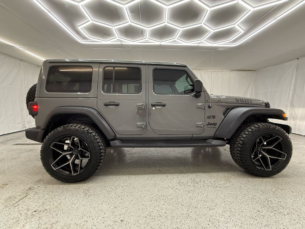 2021 Jeep Wrangler Unlimited Image 2