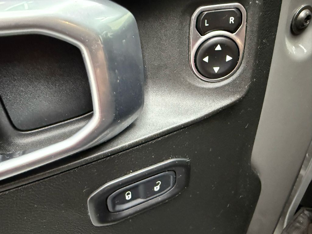 2021 Jeep Wrangler Unlimited Image 10