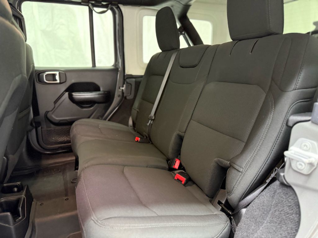 2021 Jeep Wrangler Unlimited Image 21
