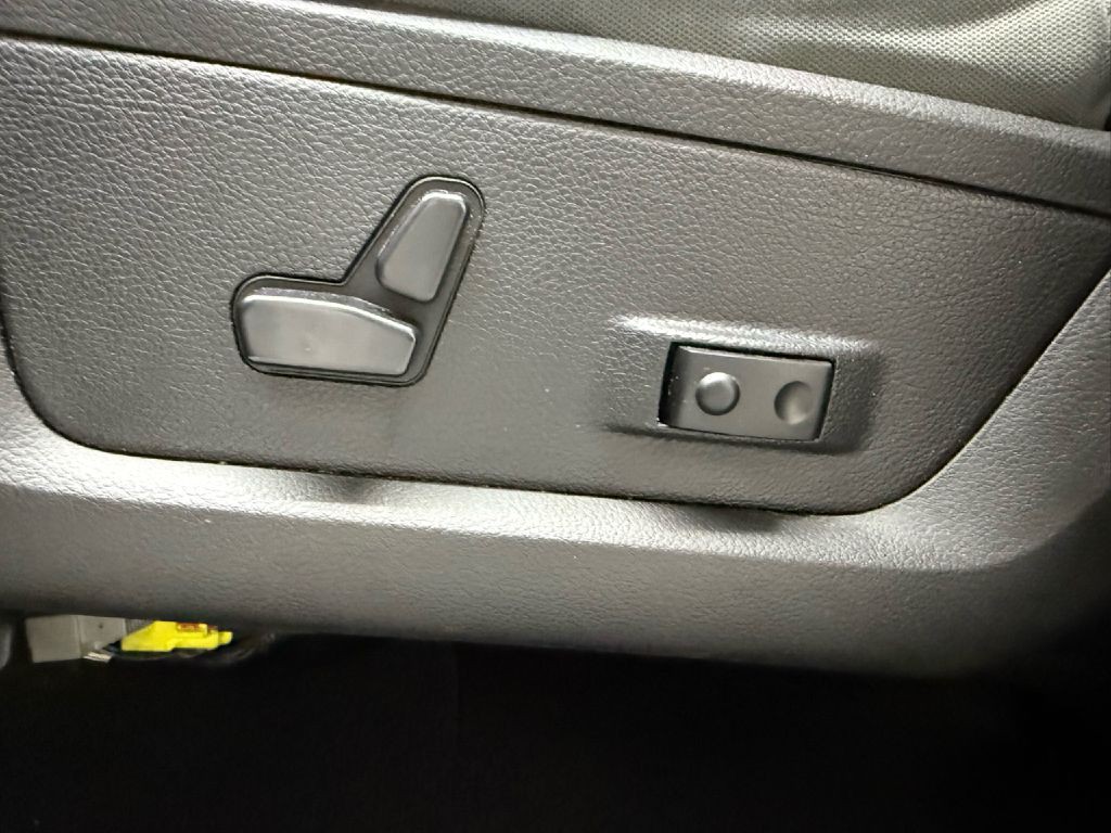 2016 RAM 1500 Image 10