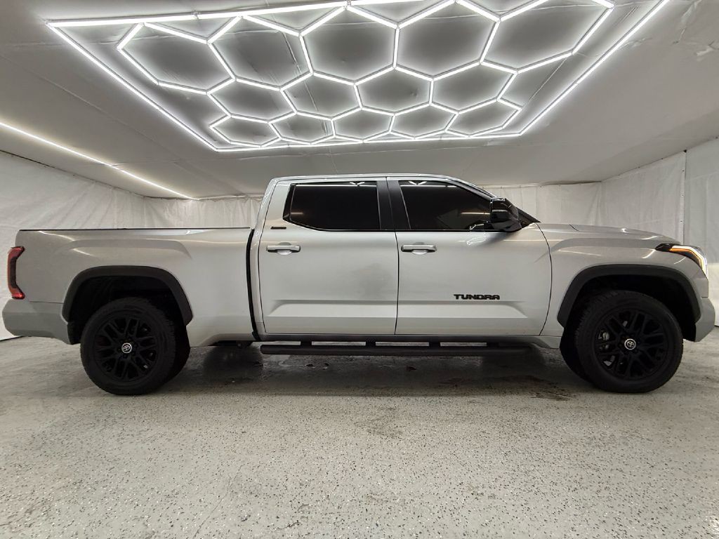 2024 Toyota Tundra Image 2