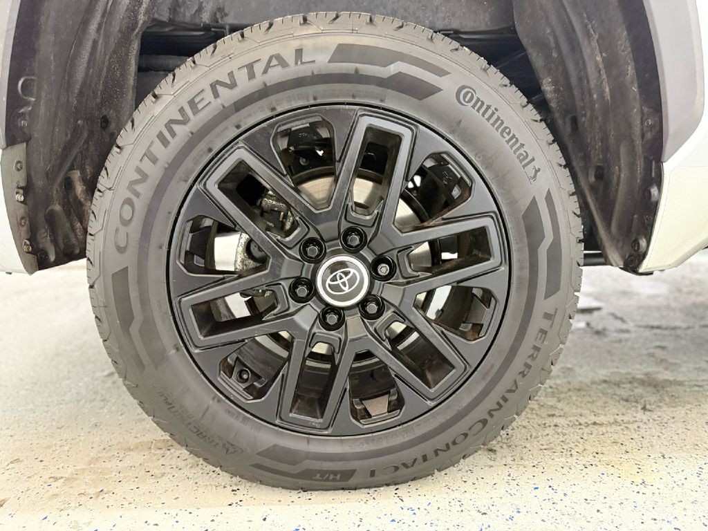 2024 Toyota Tundra Image 36