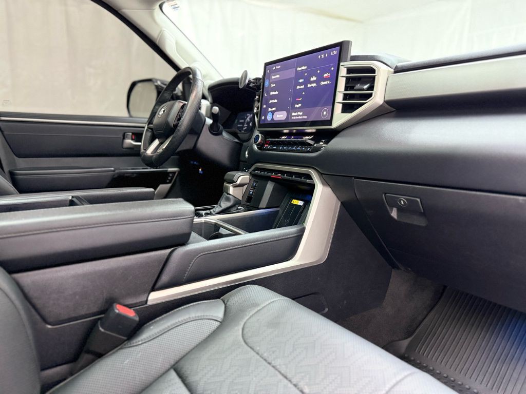 2024 Toyota Tundra Image 43