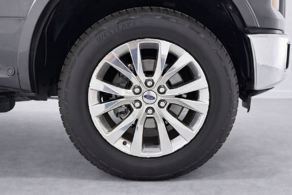 2015 Ford F-150 Image 32