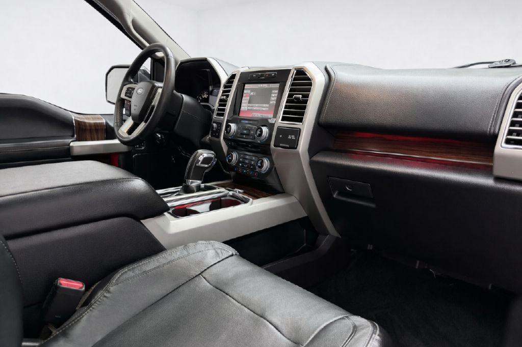 2015 Ford F-150 Image 38